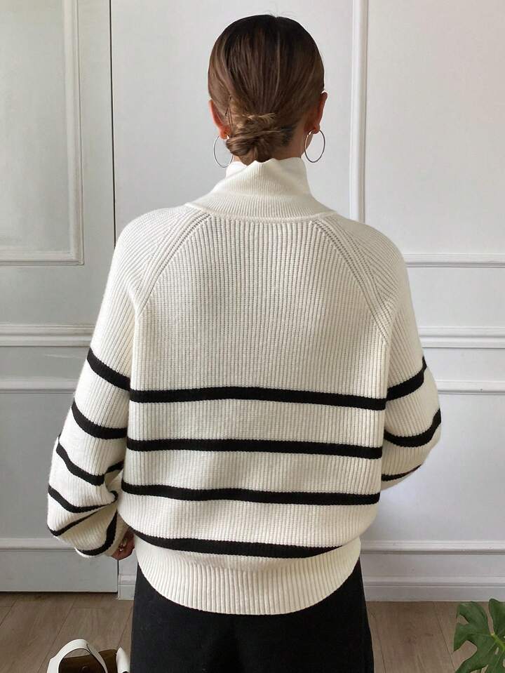 Black Stripe Line Top