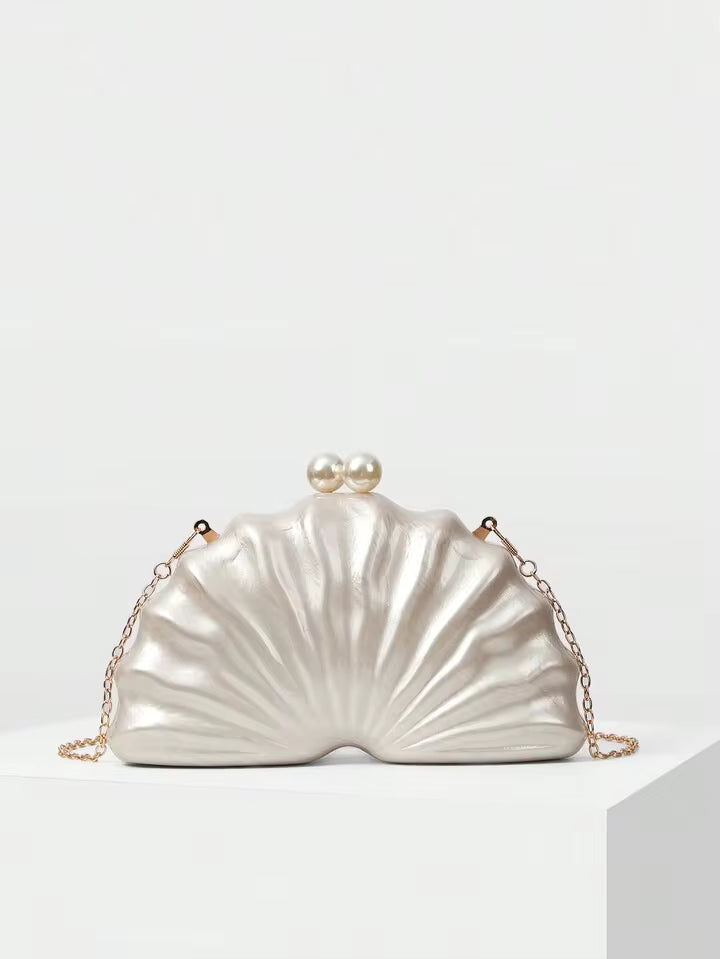 Pearl Clutch