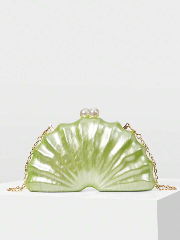 Pearl Clutch