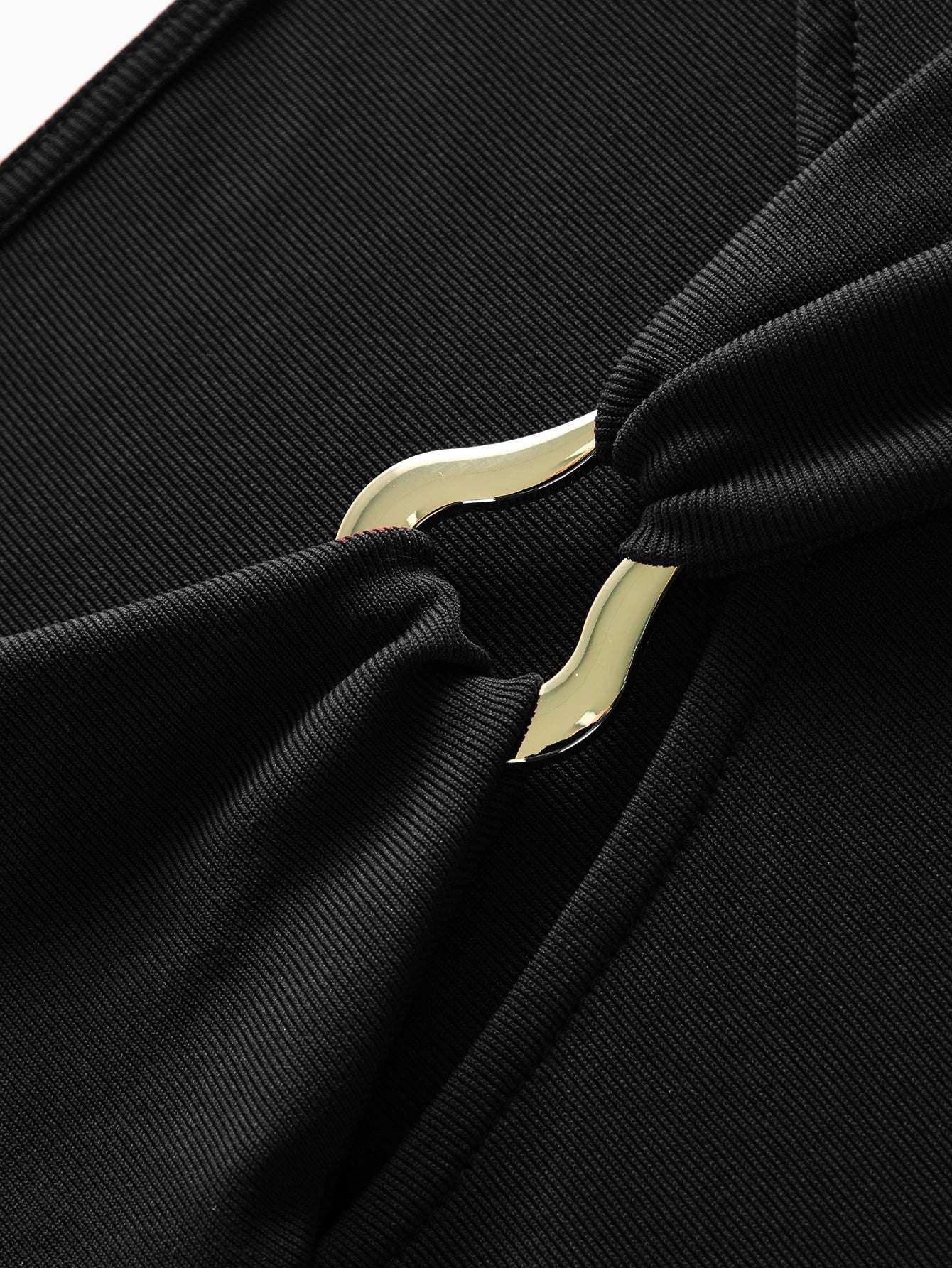 Asymmetric Shoulder Top