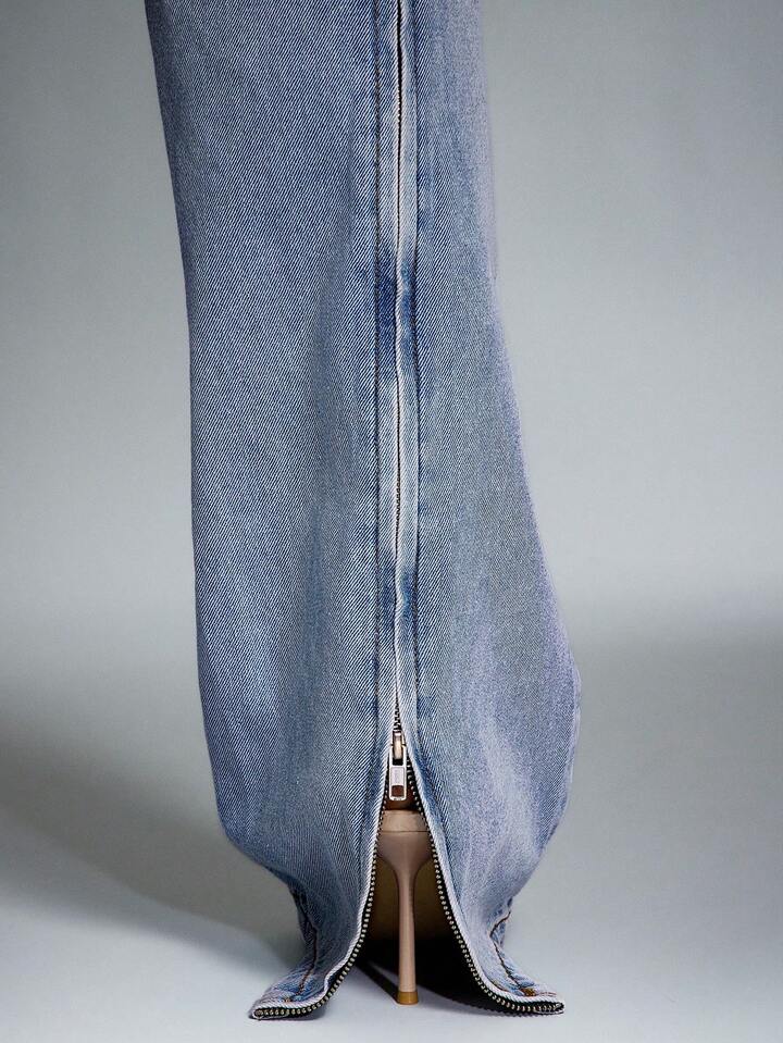 Denim Jeans With Back Zipper