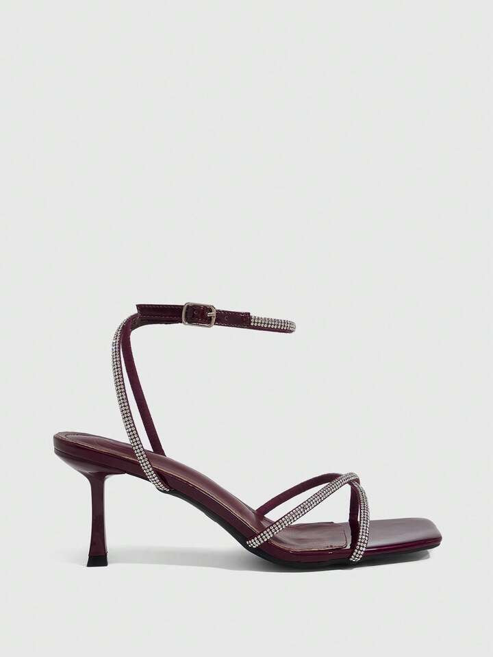 Criss-Cross Strap Sandals